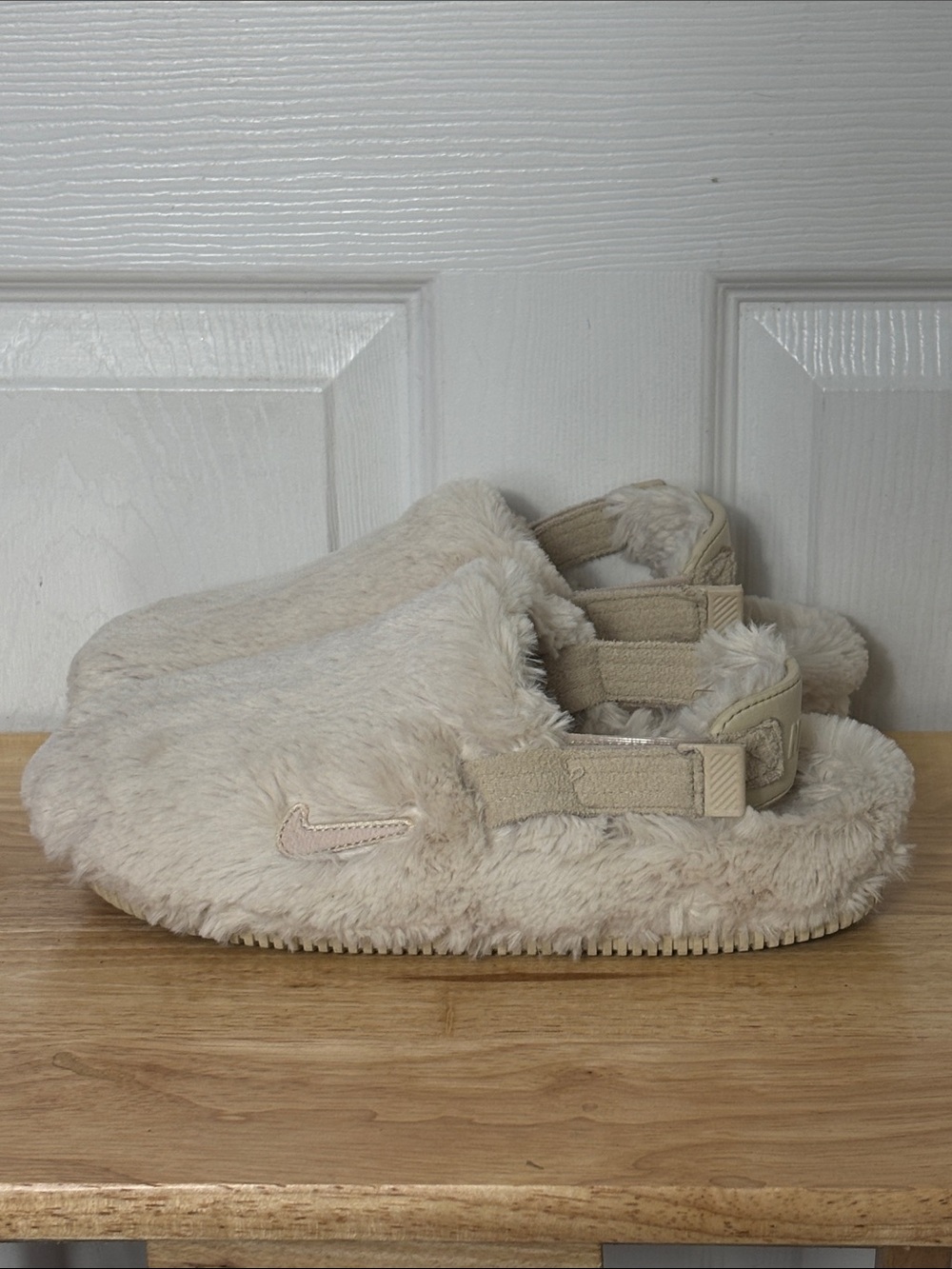 Nike Calm SE Faux Fur Clog Mule Sand drift Size 9 Cozy slippers indoor outdoor
